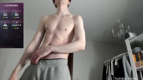 Snapshot of twinkie_twink chatting on 31, 1, 2025 Andy online show from 31, 1, 2025