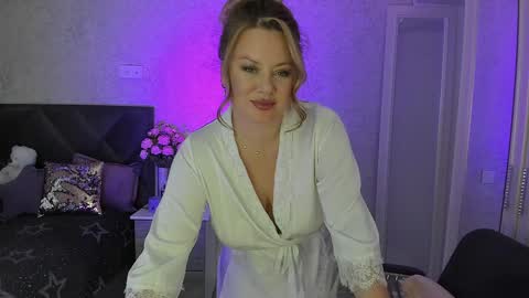 Snapshot of twinklingstar_ chatting on 3, 12, 2024 twinklingstar_ online show from 3, 12, 2024
