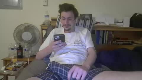 TwinkyMcgee online show from 4, 4, 2026