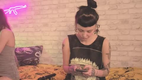 Snapshot of twins_terror chatting on 24, 5, 2026 Sin and Skin online show from 24, 5, 2026
