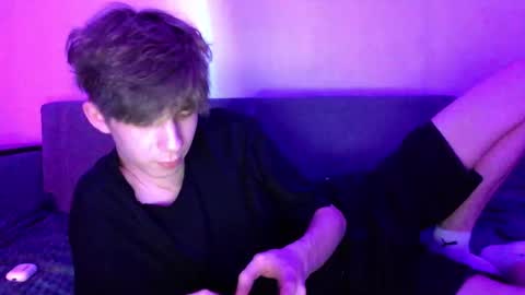 TwiShadow online show from 21, 2, 2026