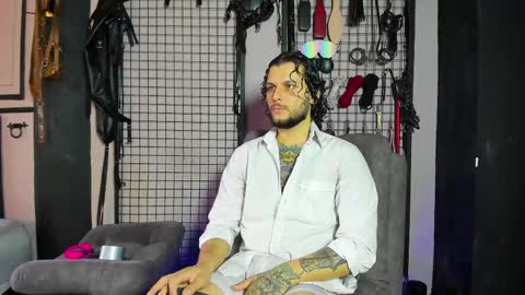 Clio  Tadeo online show from 9, 3, 2025