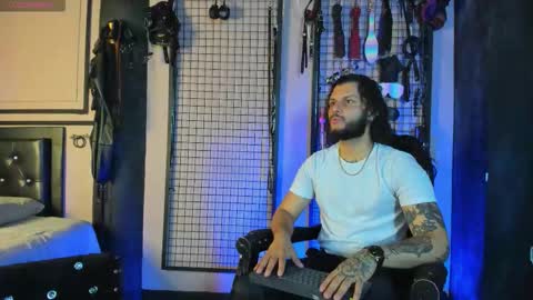 Clio  Tadeo online show from 16, 9, 2025