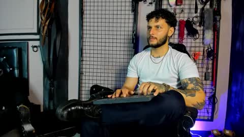 Clio  Tadeo online show from 27, 2, 2026