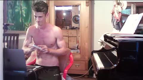 TobeBritta online show from 21, 9, 2025