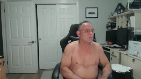 Twopeopleinlove online show from 18, 11, 2025