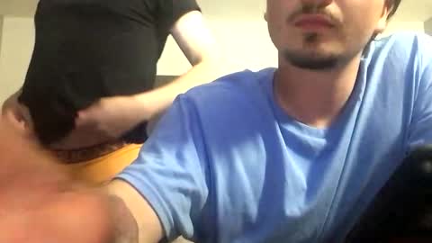 Two Straight Boyss online show from 14, 5, 2026