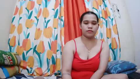 Snapshot of twowetcuties chatting on 22, 1, 2025 Lyn and lea online show from 22, 1, 2025