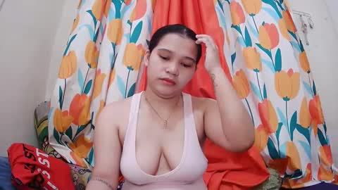 Snapshot of twowetcuties chatting on 16, 2, 2025 Lyn and lea online show from 16, 2, 2025