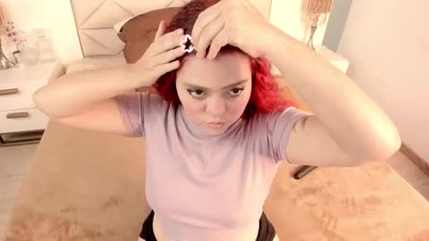 Twiggy online show from 30, 3, 2026