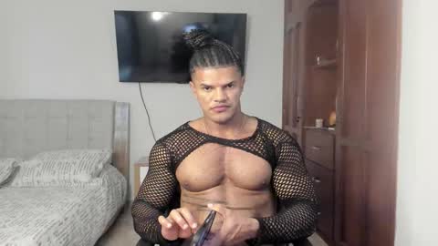 Yorquis Guzman online show from 9, 10, 2025