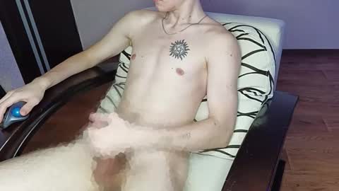 Tyler and Chris online show from 18, 12, 2025