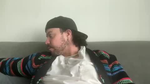 Tyleruzi online show from 4, 12, 2024