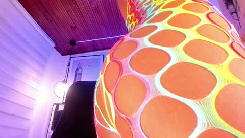       online show from 3, 10, 2025