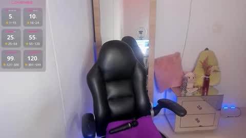 tylor_love online show from 24, 11, 2025