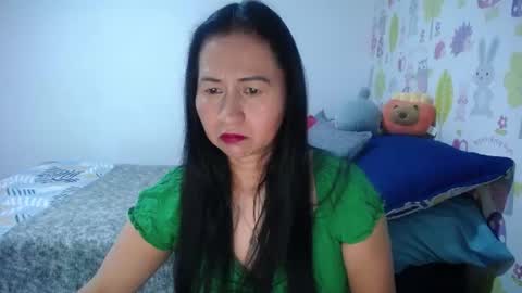 Snapshot of tyna_b chatting on 1, 7, 2026 Tyna online show from 1, 7, 2026