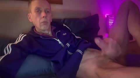 Snapshot of tyronev70 chatting on 30, 3, 2026 Ty online show from 30, 3, 2026