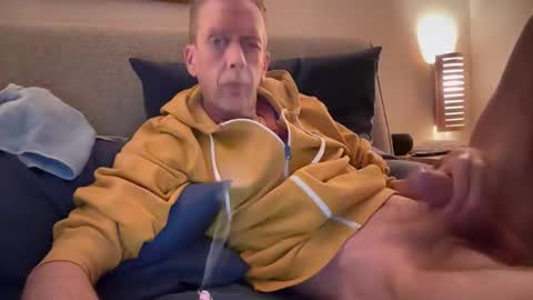 Snapshot of tyronev70 chatting on 5, 4, 2026 Ty online show from 5, 4, 2026