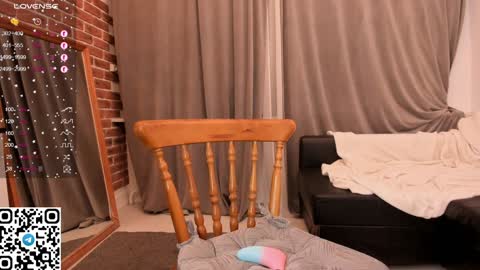 Snapshot of tyty_pupu chatting on 24, 1, 2025 Christine 3 Next broadcast tomorrow at 2100 GMT 5 online show from 24, 1, 2025