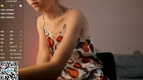 Snapshot of tyty_pupu chatting on 27, 5, 2026 Christine 3 Next broadcast tomorrow at 2100 GMT 5 online show from 27, 5, 2026