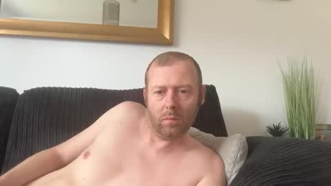 ukmatty3 online show from 17, 4, 2026