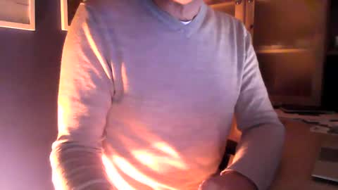 Snapshot of ukshowall chatting on 2, 1, 2025 mark online show from 2, 1, 2025