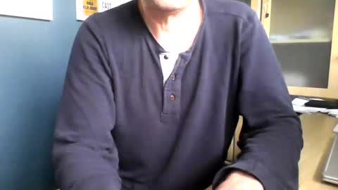 Snapshot of ukshowall chatting on 23, 2, 2025 mark online show from 23, 2, 2025