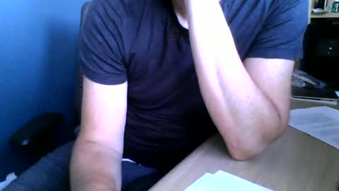 Snapshot of ukshowall chatting on 25, 6, 2026 mark online show from 25, 6, 2026