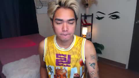 Alex online show from 2, 2, 2025