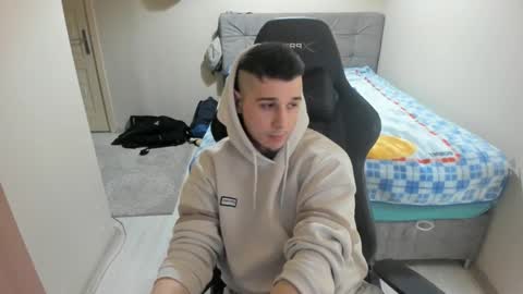 Snapshot of ulxer chatting on 11, 1, 2025 hi im mike tyson - online show from 11, 1, 2025