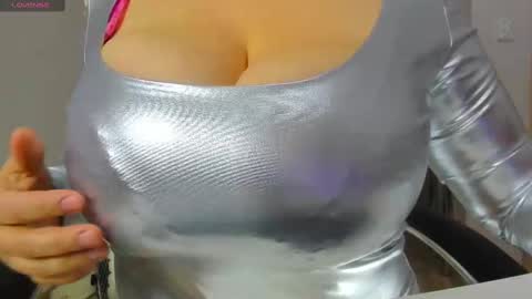 umnizza7777 online show from 28, 2, 2025