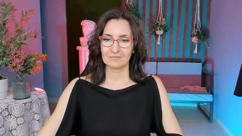 UnaTera online show from 17, 11, 2025