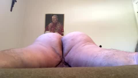 Snapshot of uncledenny1 chatting on 11, 9, 2025 Hairy Sally online show from 11, 9, 2025