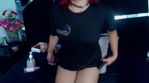 Snapshot of underbaby_ chatting on 20, 12, 2024 UnderBaby online show from 20, 12, 2024