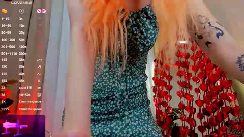 Snapshot of unicent chatting on 14, 2, 2025 Call me Mira thumbs up its make me happy online show from 14, 2, 2025