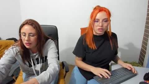 Snapshot of until_wet chatting on 9, 3, 2025 Kary and jhoa online show from 9, 3, 2025