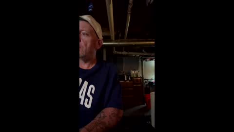 Snapshot of upallnight48 chatting on 6, 6, 2026 upallnight48 online show from 6, 6, 2026