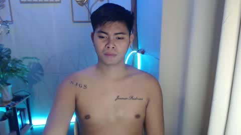 Snapshot of ur_asian_babe143 chatting on 11, 12, 2024 Jm online show from 11, 12, 2024