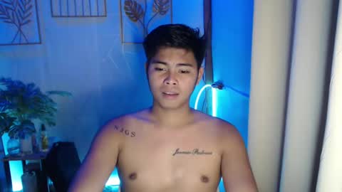 Snapshot of ur_asian_babe143 chatting on 2, 2, 2025 Jm online show from 2, 2, 2025