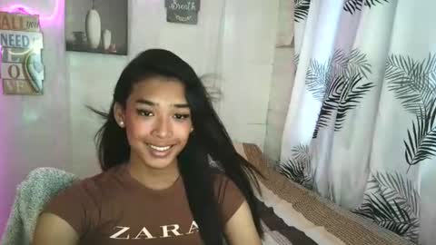 ur_dazzlingmorenaxx online show from 23, 4, 2026