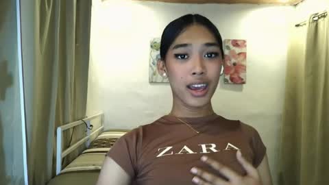 ur_dazzlingmorenaxx online show from 25, 7, 2026