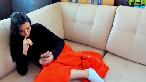 Snapshot of ur_emellly chatting on 1, 10, 2025 Hello my name is Emilly online show from 1, 10, 2025