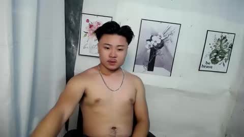 ur_hotguy online show from 17, 9, 2025