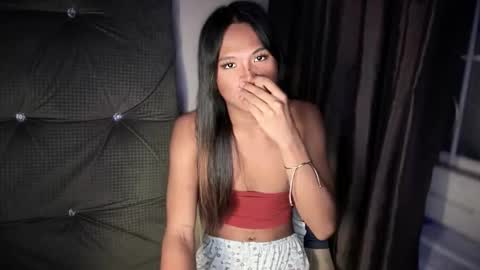 Snapshot of ur_new_obsession chatting on 3, 2, 2026 ur_new_obsession online show from 3, 2, 2026