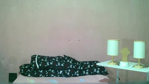 ur_sexybabe_ehra online show from 8, 1, 2025