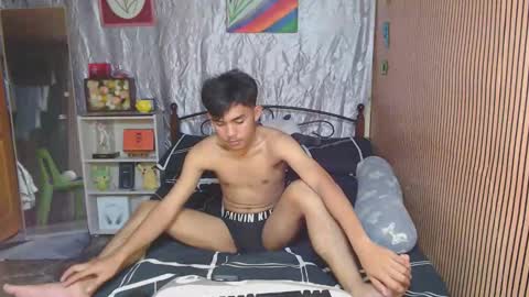 ur_shan21 online show from 26, 10, 2025