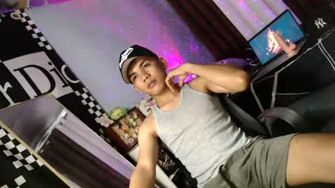 Snapshot of ur_shan21 chatting on 4, 7, 2026 ur_shan21 online show from 4, 7, 2026