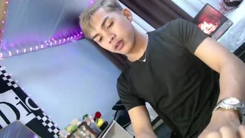 Snapshot of ur_shan21 chatting on 12, 7, 2026 ur_shan21 online show from 12, 7, 2026