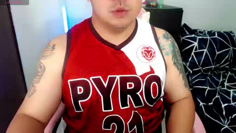 Snapshot of urasain_chub921 chatting on 8, 11, 2025 Mike online show from 8, 11, 2025