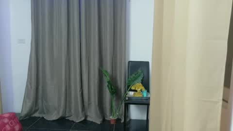 Snapshot of urasian_crisa chatting on 3, 11, 2025 urasian_crisa online show from 3, 11, 2025